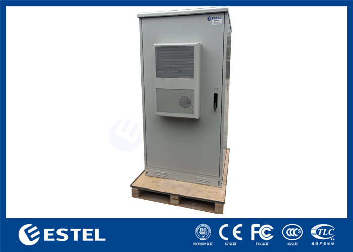 Boden montierte Schranke Außen 19 Zoll Rack mit PDU, Klimaanlage und Sensoren